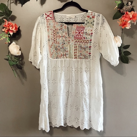 Johnny Was Tops - JW 4 love & liberty embroidered tunic